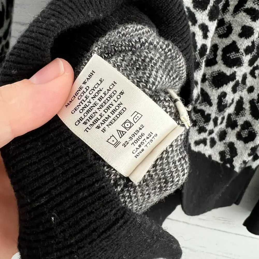 Ann Taylor Gray Leopard Print Long‎ Sleeve Sweater Size XXL